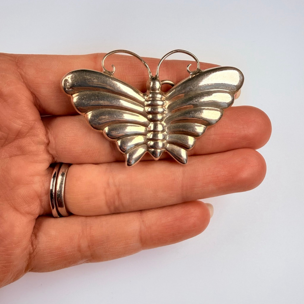Large Puffy Butterfly Moth Repousse 925 Sterling Silver VTG Pendant Pin Brooch - Picture 5 of 7